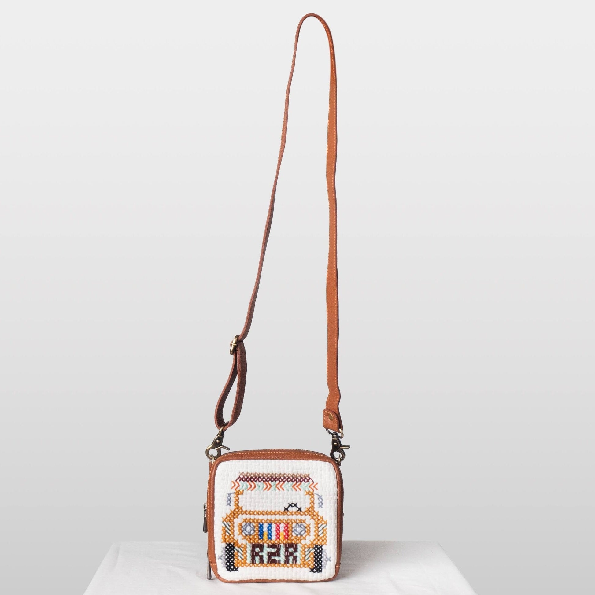 [Ready Today] Biyahe Baunan Tan & Beige Fashion Rags2Riches