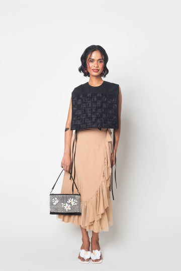 Sampaguita Sobre Black & Beige
